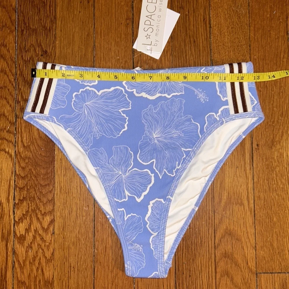L*Space Miles Top and Synder Bottom Bitsy Set NWT Size Large, Medium